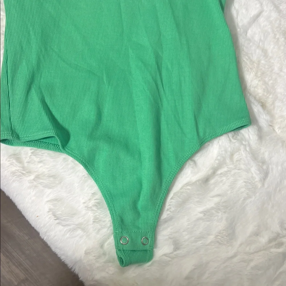 Express Bright Green Ruffle Sleeve Bodysuit - Picture 2 of 4